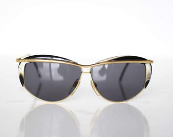 Valentino Sunglasses Mod V571 Vintage Glasses Made in Italy.