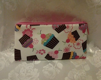 FREE shipping cupcakes pencil case with pink zipper 100% Cotton