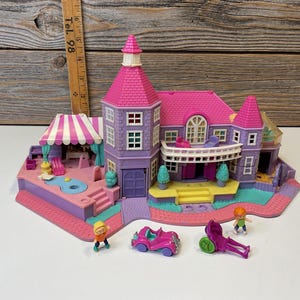 Vintage Bluebird Toy Polly Pocket Light-Up Magical Mansion playset 1994
