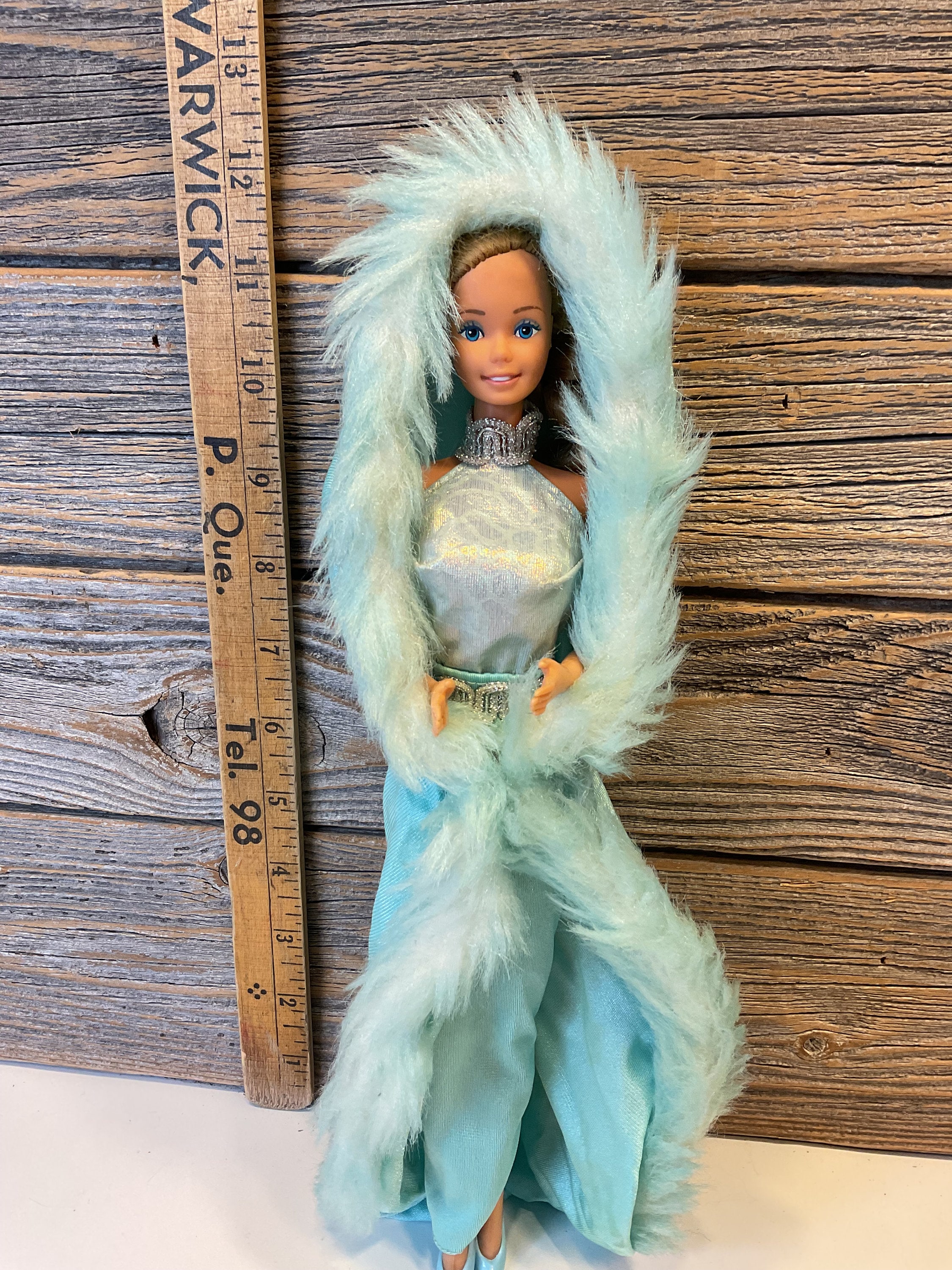 Magic moves barbie hotsell