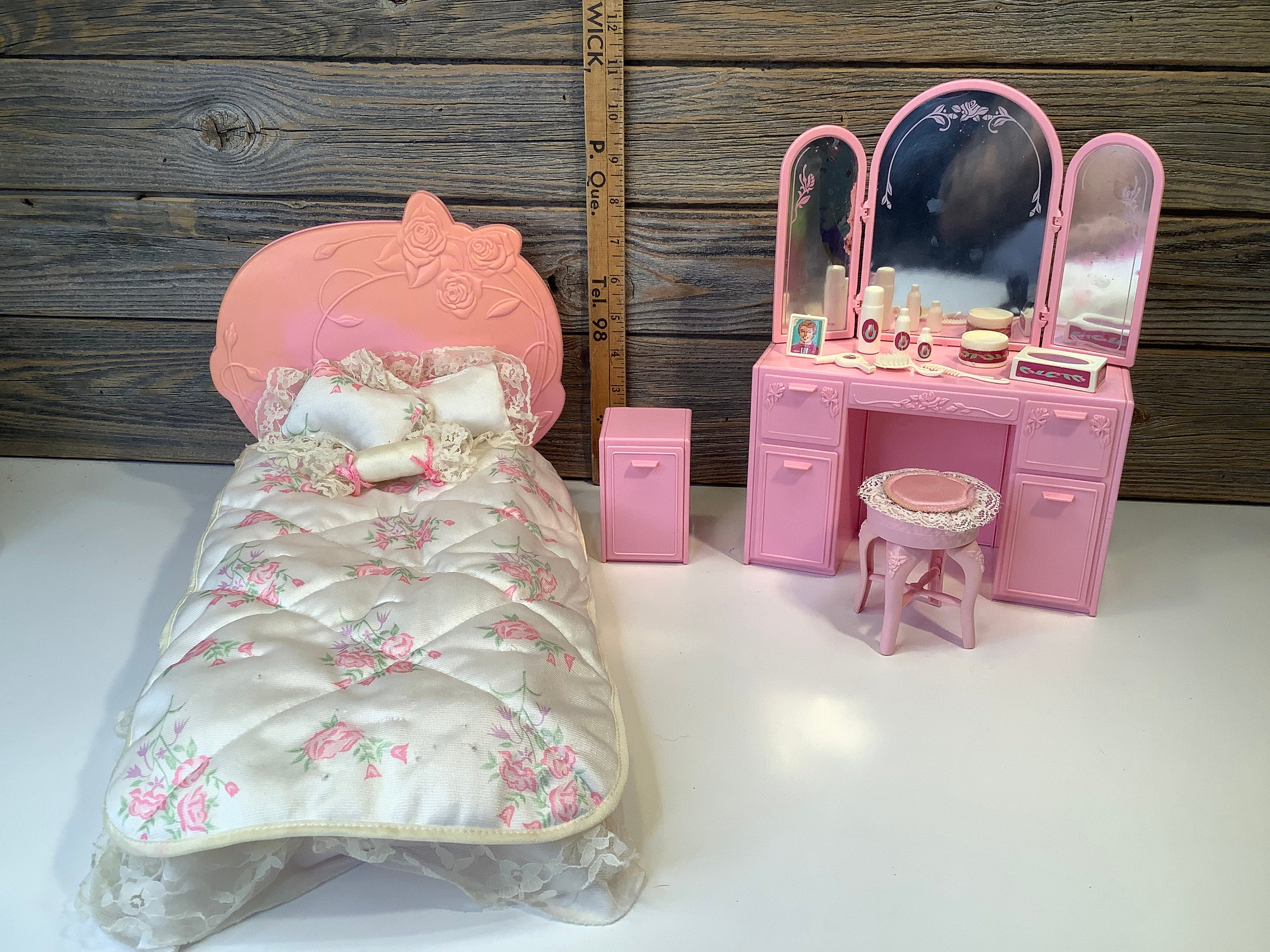 Vintage Mattel Barbie Living Pretty Furniture Bed and Vanity - Etsy