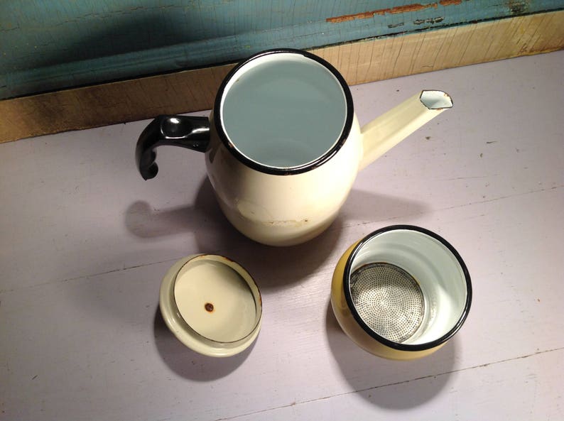 Enamelled vintage teapot image 5