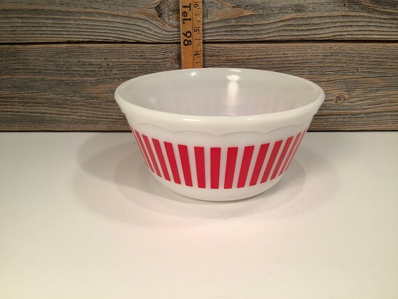 rolled edge Hazel Atlas red striped small mixing bowl