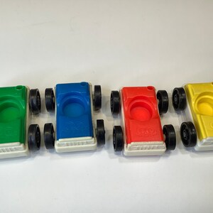 Vintage Fisher Price little people 4 coaches 70' image 4