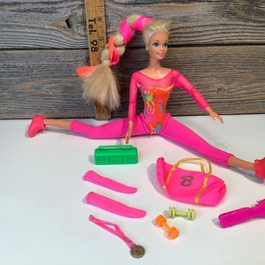 Barbie Gymnast 1993 par Mattel vintage ~Neuve dans sa boîte