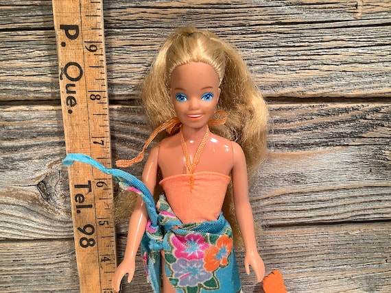 Vintage Mattel Barbie Leisure Hours 1964 