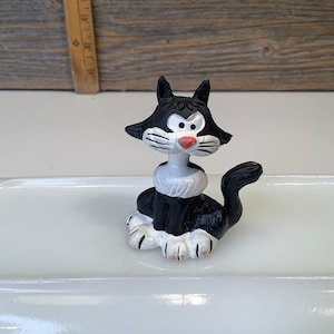 Vintage Schleich PVC figure cat Sweetie from Lucky Luke 1984