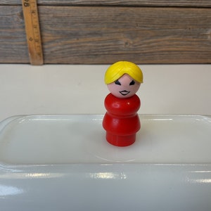 Vintage Fisher Price kleine mensen rode dame 80&#39;