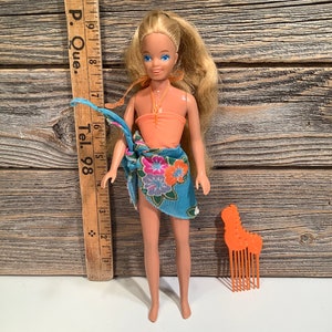 Vintage Mattel Skipper Island Fun 1987