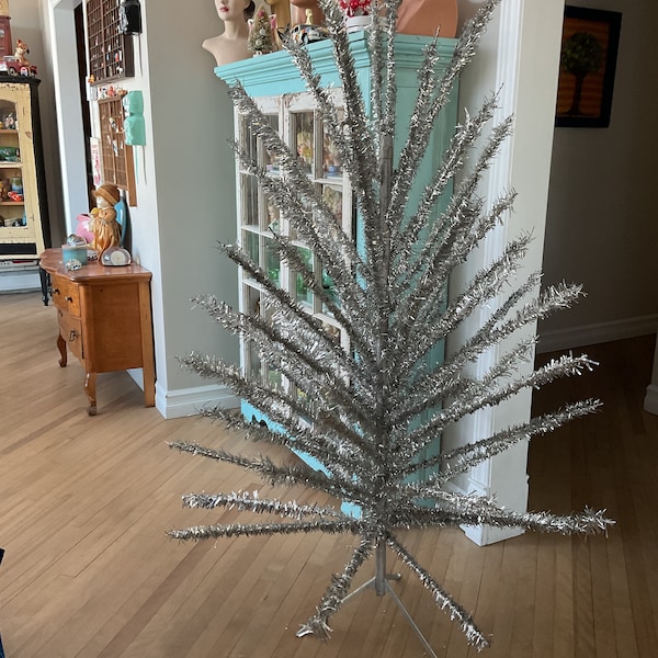 Vintage Christmas tree 50’