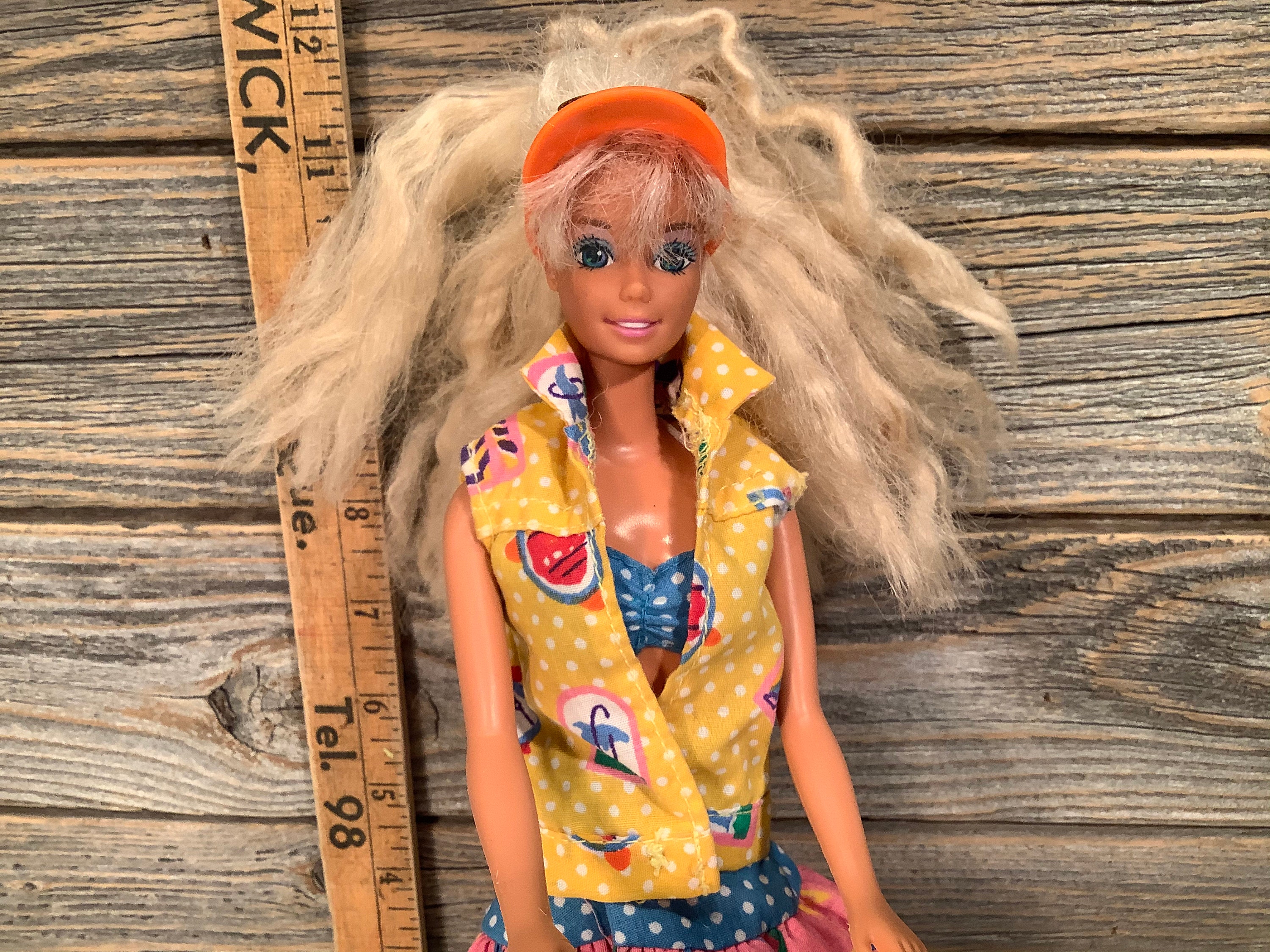 Vintage Mattel Barbie Leisure Hours 1964 