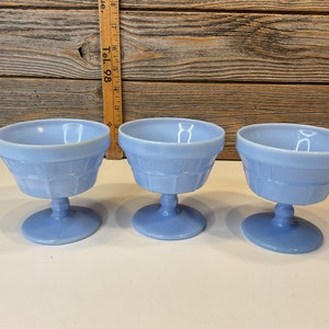 Vintage Jeannette 3 delphite doric bowls 50’