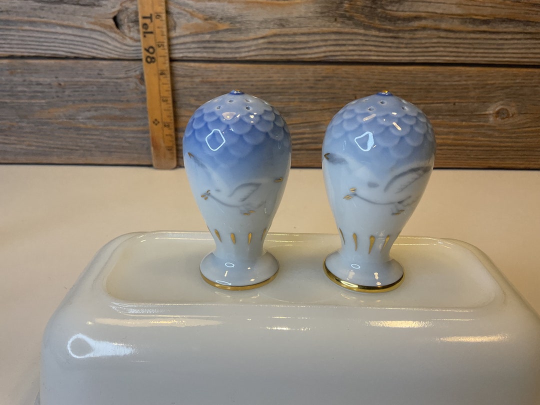 Vintage Bing & Grondahl Seagull Pattern Salt and Pepper 1997 - Etsy
