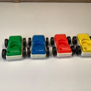 Vintage Fisher Price little people 4 coaches 70' image 2