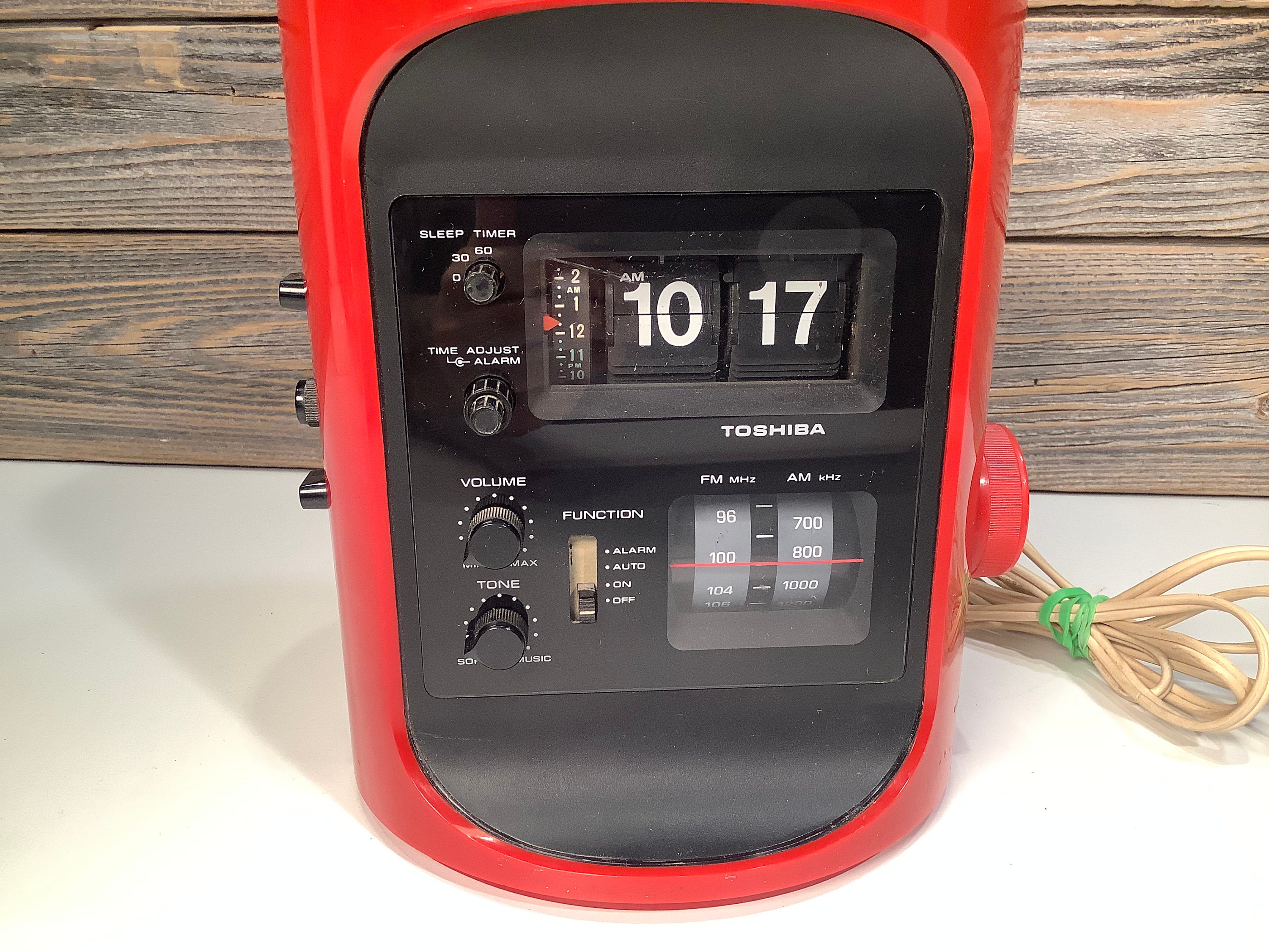 Vintage Toshiba red flip clock radio 70' Etsy
