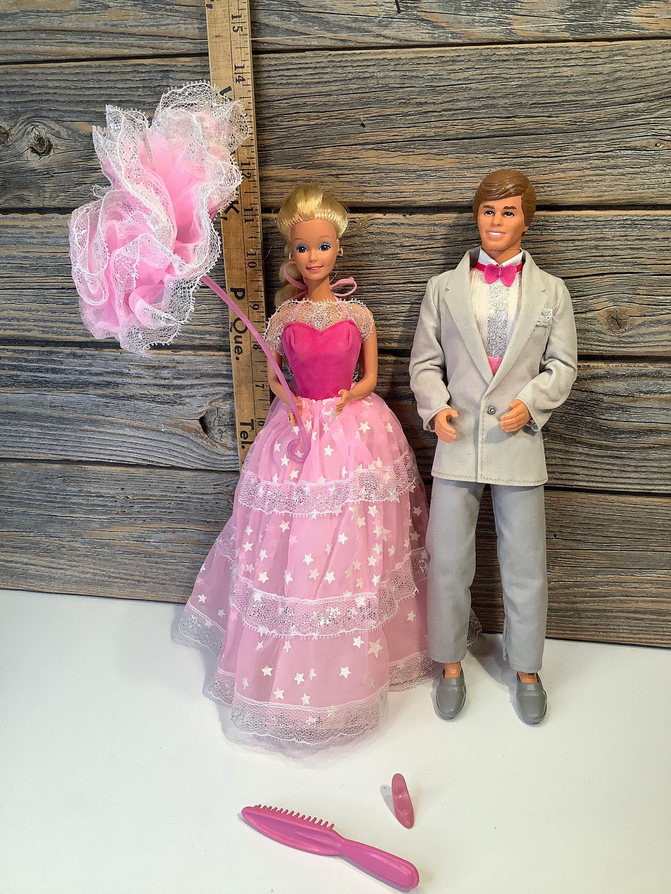 Lot - (5) NRFB VINTAGE 1983 DESIGNER COLLECTION BARBIE AND KEN