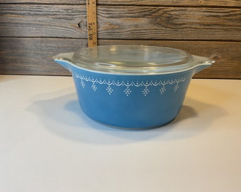 Vintage Pyrex #475-B saucepan snowflake blue 70’