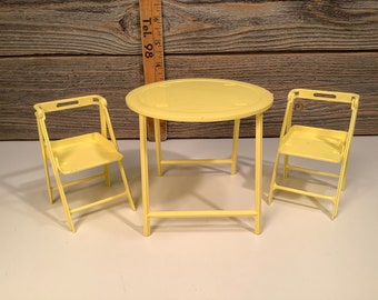 Vintage Mattel Barbie yellow table and chairs 80'