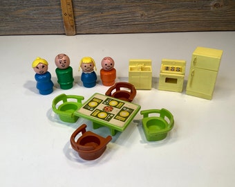 Vintage Fisher Price play family house kitchen set 70'