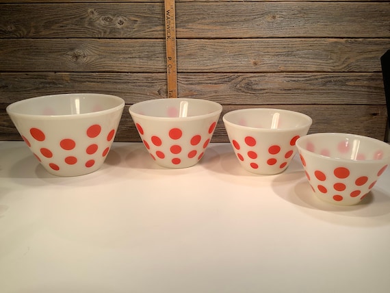 ヴィンテージ ファイヤーキング 4 ミキシング ボウル レッド ドット 40