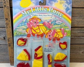 Vintage Brand New in Package Hasbro my little pony outfit mother/baby pony wear Ready for Rainbow 1985