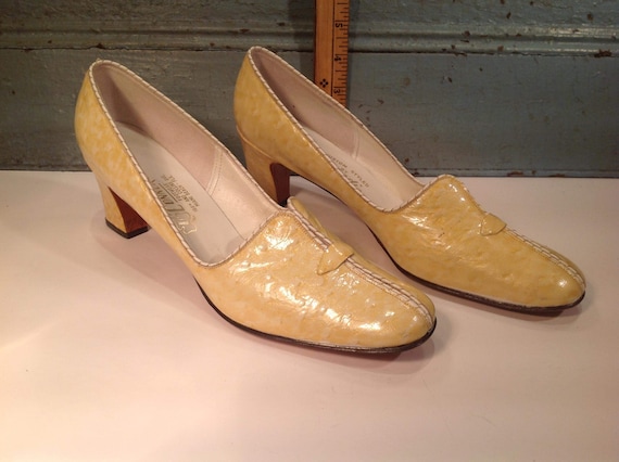 Vintage O'Connor and Goldberg woman shoes 60'