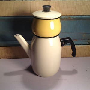 Enamelled vintage teapot image 2