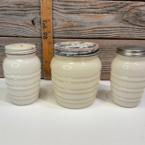 Vintage Fireking grease jar and shakers ivory 40’