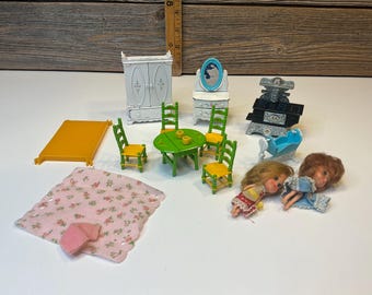 The LITTLES Mattel Vintage Furniture Metal Doll House Belinda