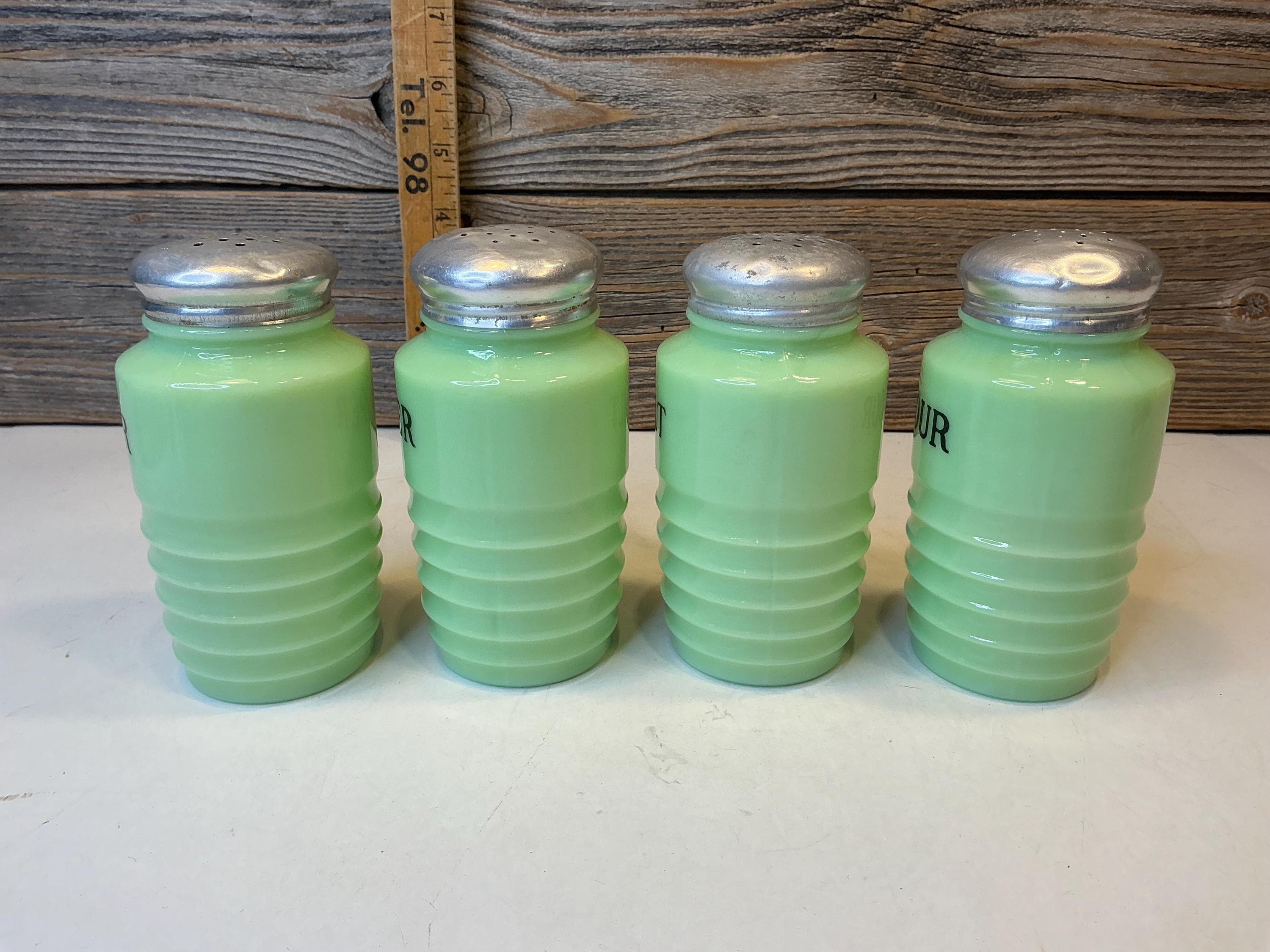 Vintage Jeannette Set of 4 Jadeite Shakers 40' - Etsy