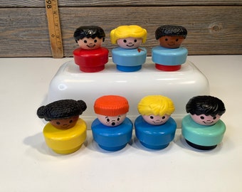Vintage Fisher Price 7 little people chunky 1990