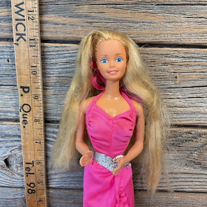 MIB NRFB Vintage Mattel Barbie mini Mart surf Set 67029 Circa 1993 