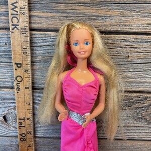 MIB NRFB Vintage Mattel Barbie mini Mart surf Set 67029 Circa 1993 