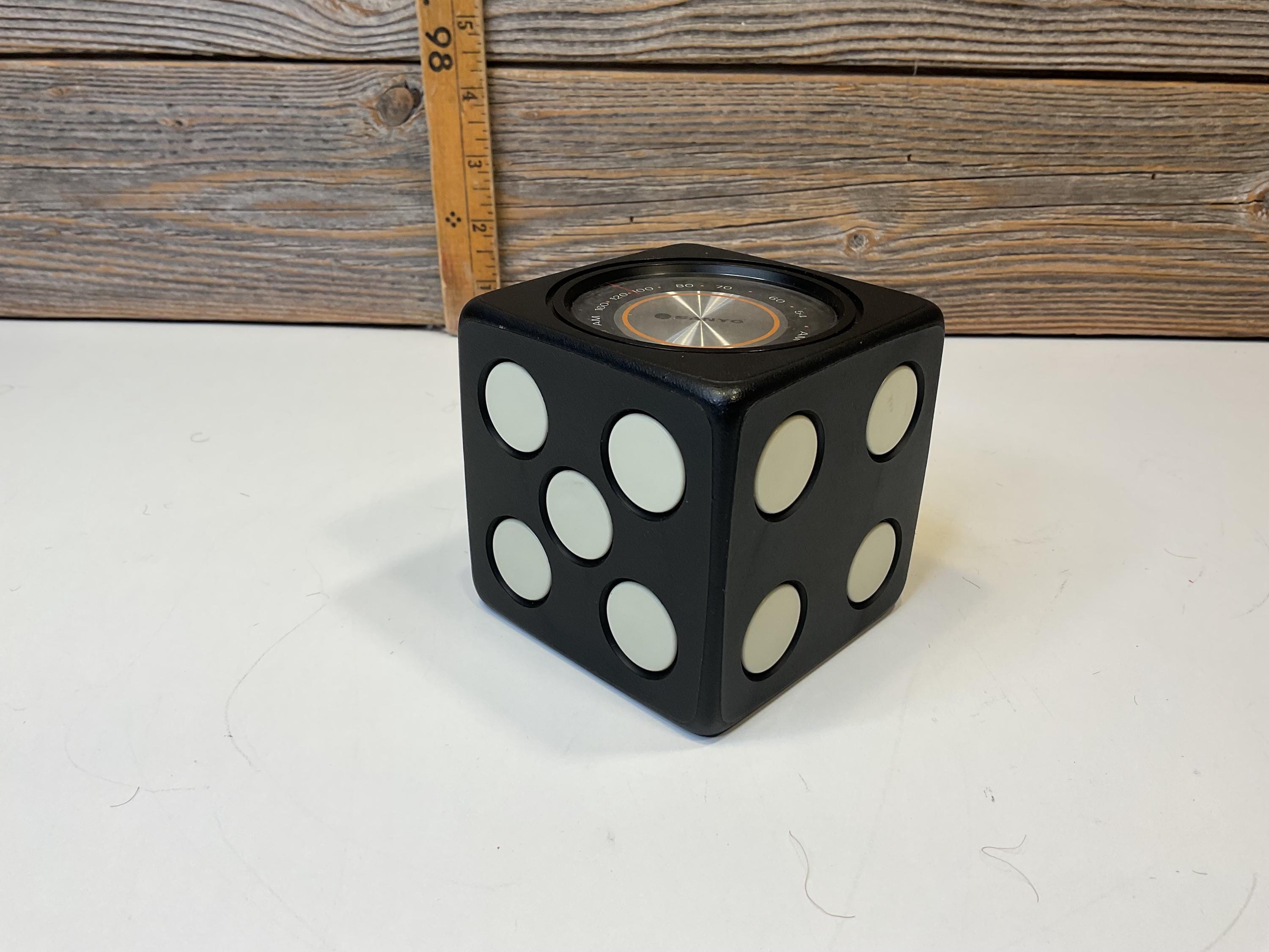 Vintage Sanyo AM transistor radio dice 70’ cube
