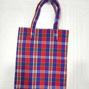 Die handgemachte (pa-kow-ma) Stofftasche (pa-kow-ma)