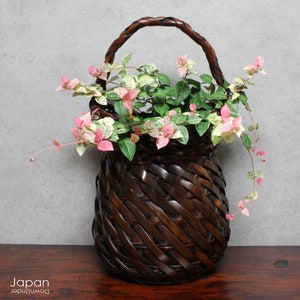 japanese antique woven bamboo flower basket with handle, tea ceremony flower basket image 10