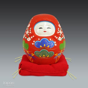 japanese daruma shape doll, red daruma shape doll, japanese lucky charm, japanese folk craft, kaga hachiman okiagari