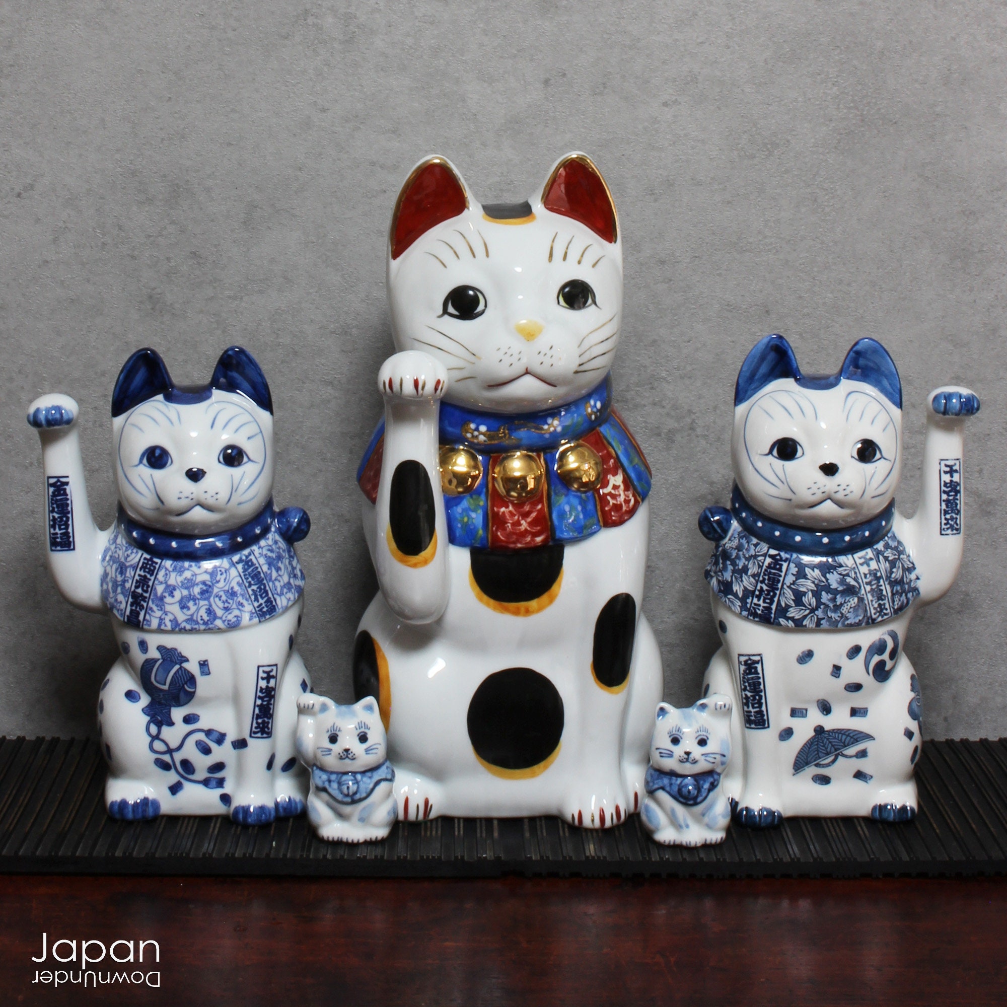 Vintage Kutani Mini Maneki Neko Pair: Blue Sometsuke Lucky Cats - Etsy