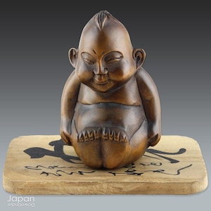 billiken - japanese lucky god netsuke toggle, boxwood craftsmanship