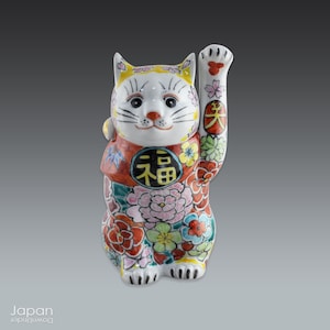 japanese kutani lucky cat statue - maneki neko good luck charm