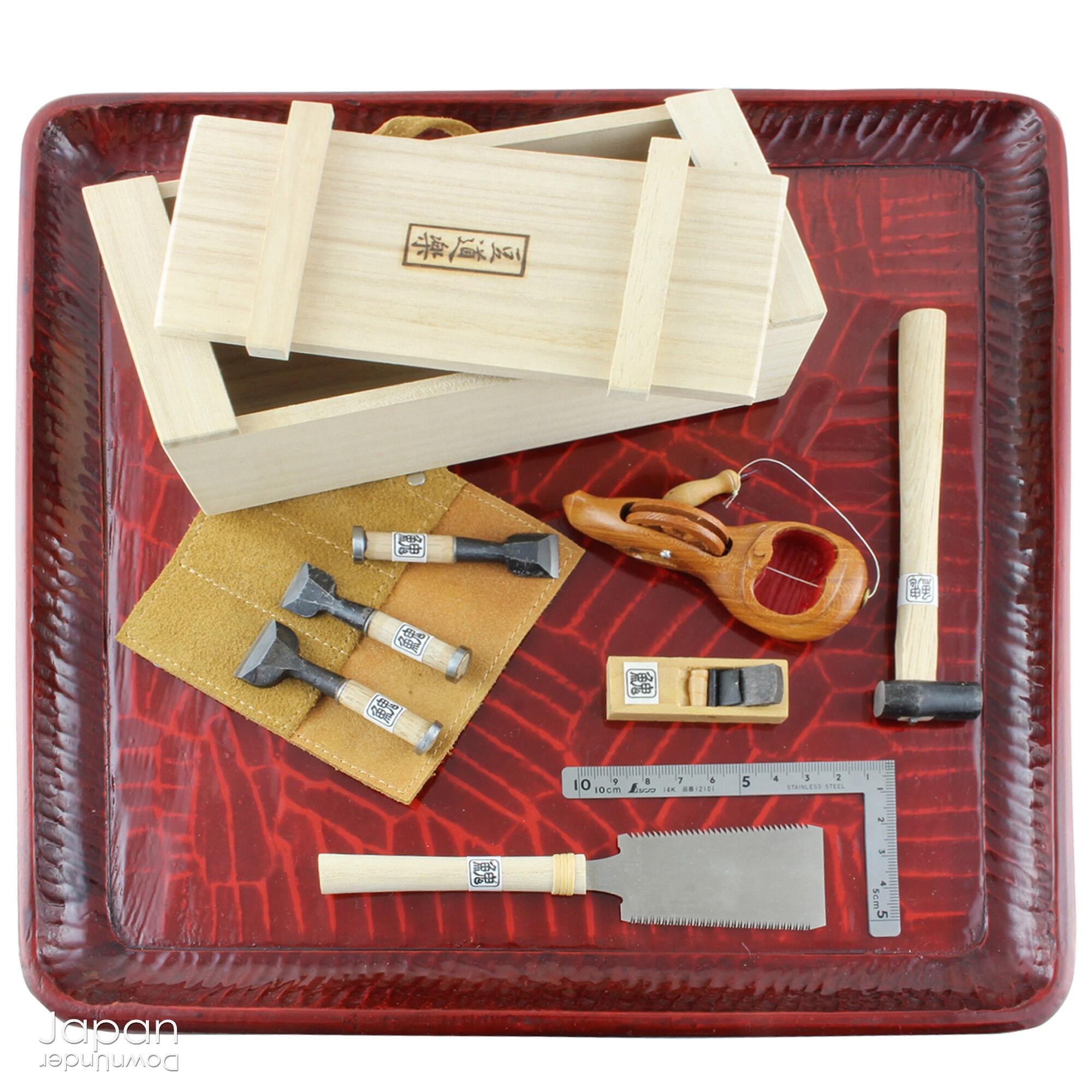 伝統的な日本の道具箱に入った手作りのミニチュア木工工具 - Etsy 日本