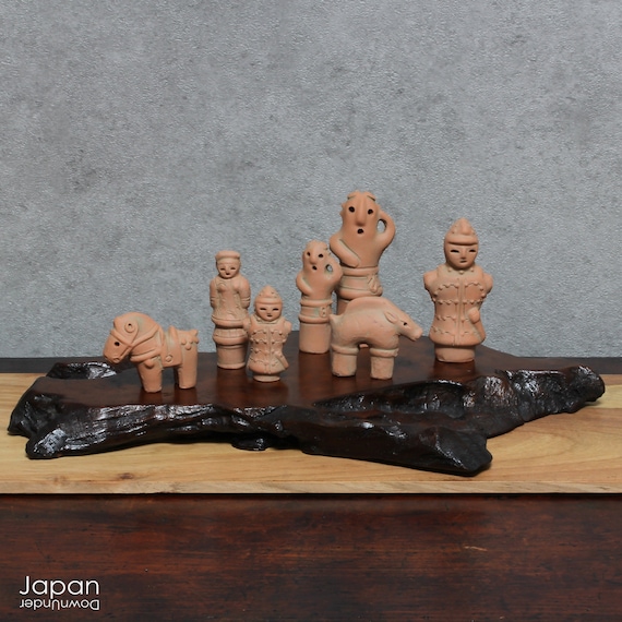 Miniature Japanese Terracotta Grave Figurines - Historical