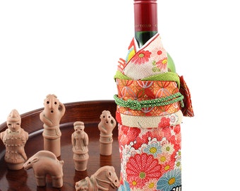 Miniature Japanese Terracotta Grave Figurines - Historical