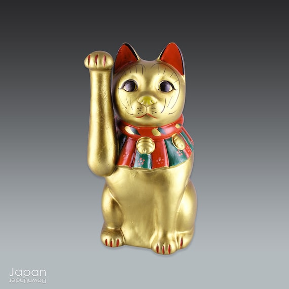 Japanese Lucky Charm Maneki-Neko Gold