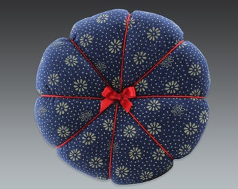 Japanese Floral Pin Cushion: Handmade Cotton Brooch Organizer