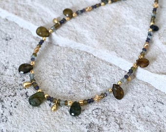 Gemstone necklace with tourmaline, aquamarine, vesuvianite, iolite, faceted drops and 750 (18k) gold
