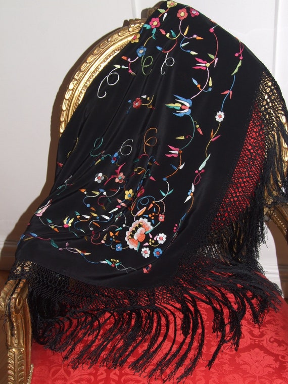 DIVINE Antique Intricate Hand Embroidered Floral … - image 5