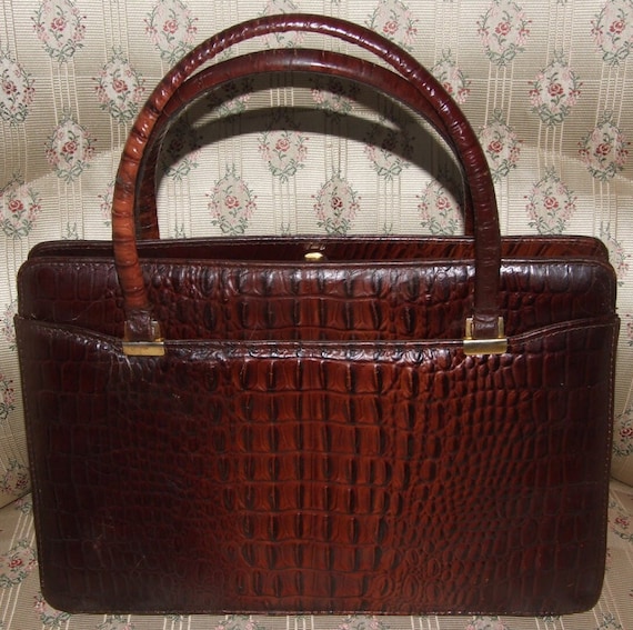 EXCLUSIEF CHIC Handtas Vintage krokodil. Reli f ontwerp bruin