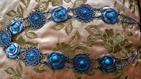 FABULOUS & DESIGNER! Vintage Ethnic Motif Handmade Silver  display picture 3