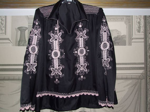 FOLK & FASHIONABLE! Vintage c.1990s Hungarian Folk